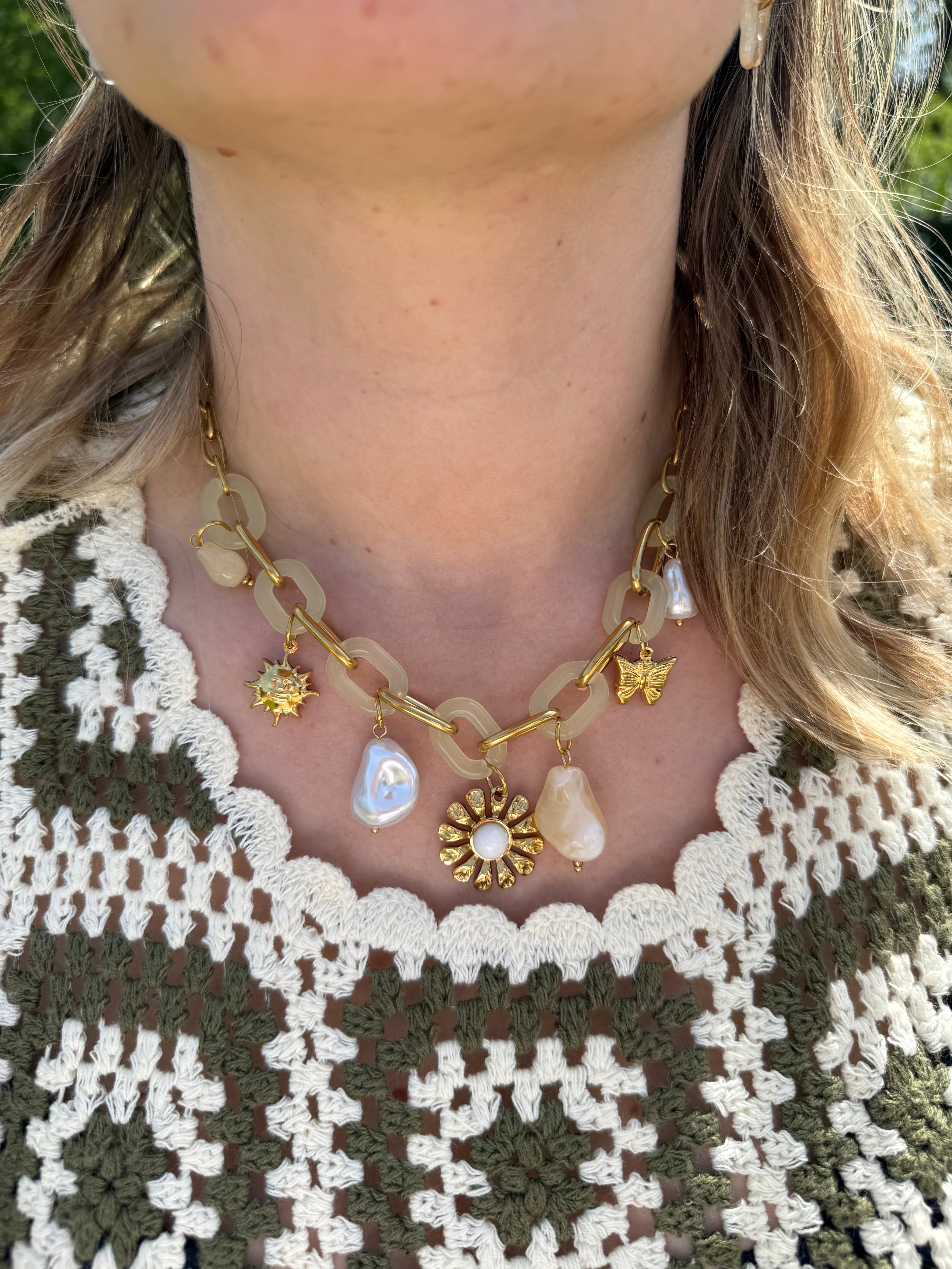 Collier OAN
