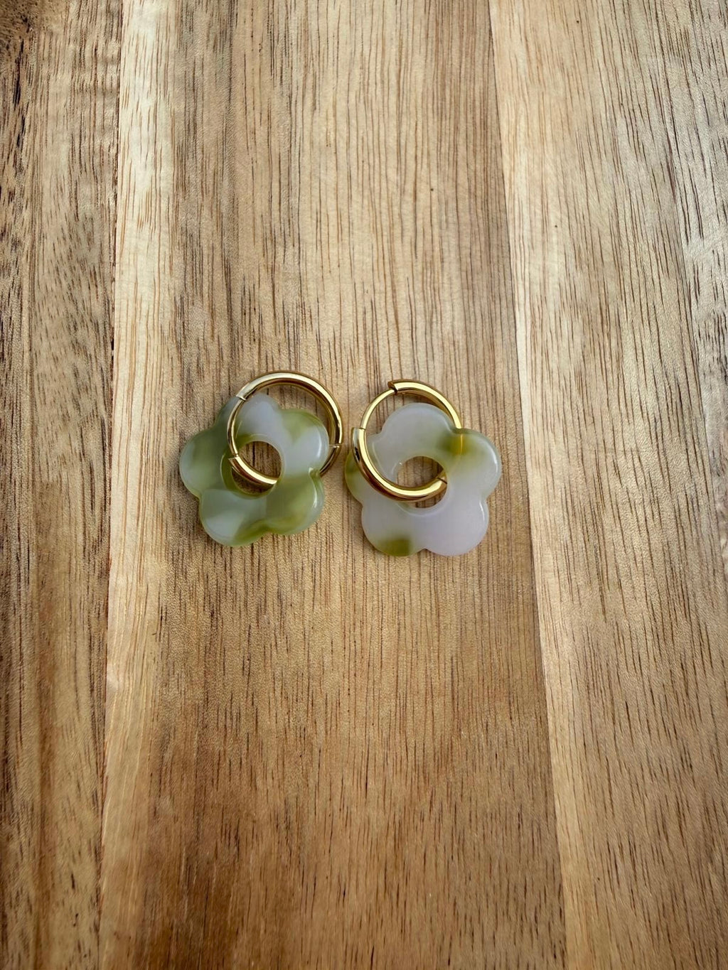 Boucles d’oreilles EMILIE vertes & blanches