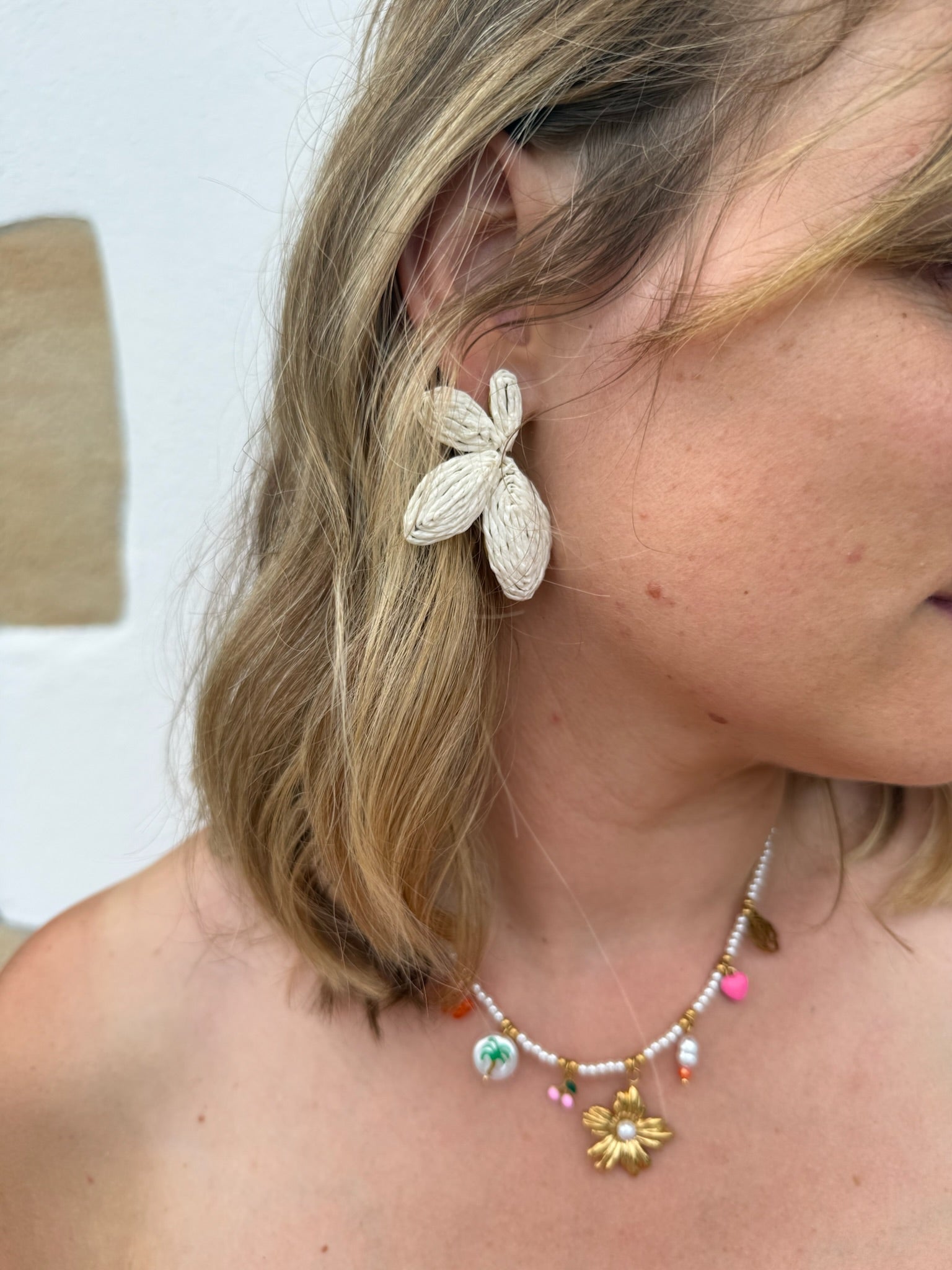 Boucles d’oreilles MATHILDE écrues