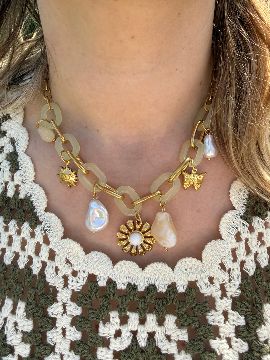 Collier OAN