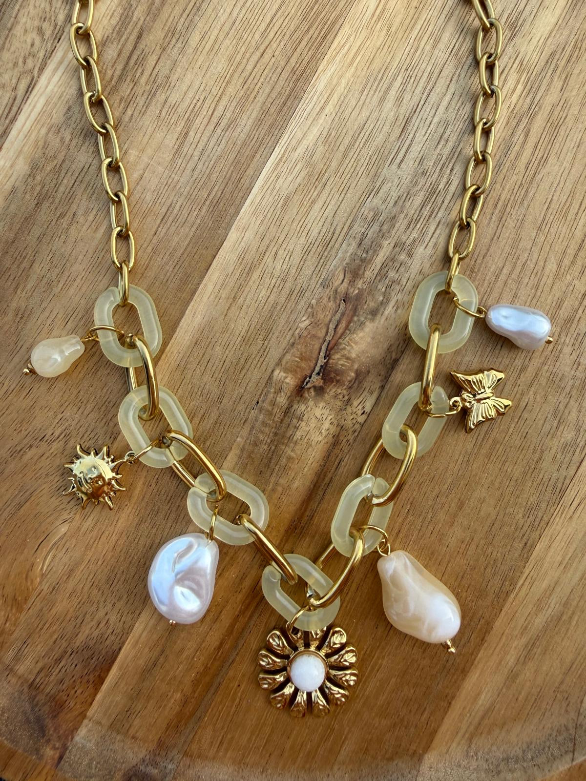 Collier OAN